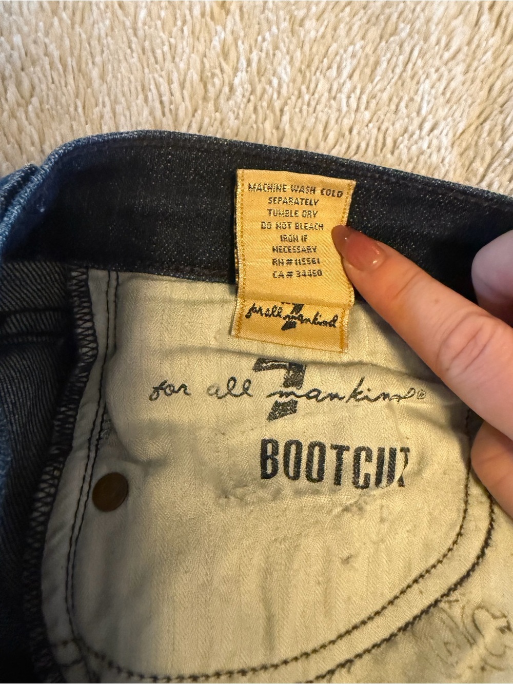 7 for All Mankind Women’s Boot Cut Jean - Picture 8 of 9